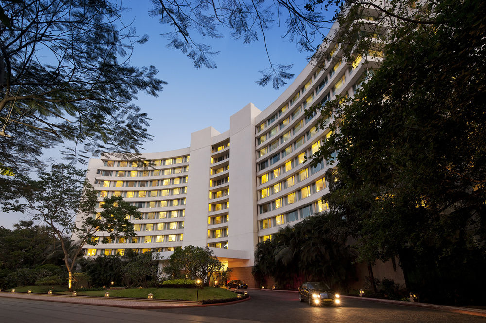 Lakeside Chalet Mumbai - Marriott Executive Apartments image 1